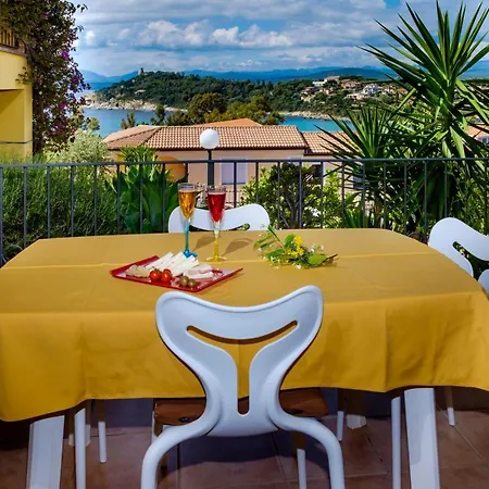 Residence Appartamenti Caffarena Àrbatax Esterno foto