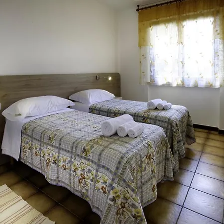 Residence Appartamenti Caffarena Àrbatax Esterno foto