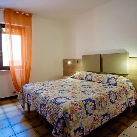 Residence Appartamenti Caffarena Àrbatax Esterno foto