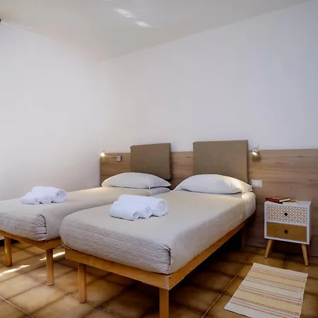 Residence Appartamenti Caffarena Àrbatax Esterno foto