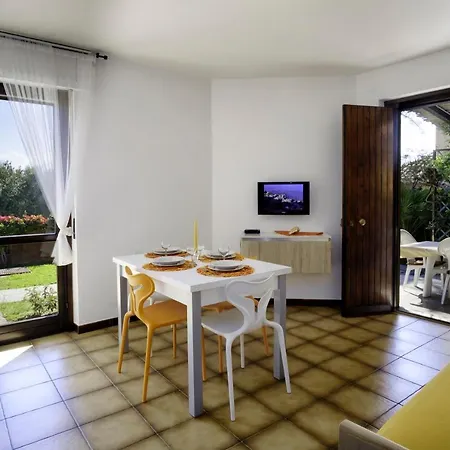 Residence Appartamenti Caffarena Àrbatax Esterno foto