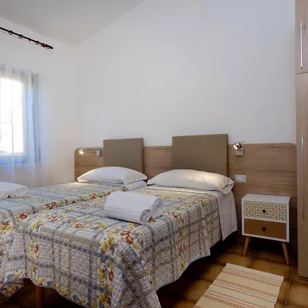 Residence Appartamenti Caffarena Àrbatax Esterno foto